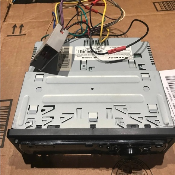 Pioneer CD player - Picture 5 of 5